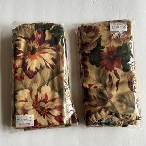 RALPH LAUREN Eight (8) Floral Cliffwood cloth table napkins NWT